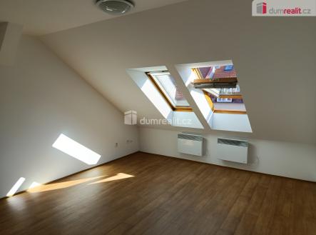 Pronájem bytu, 1+kk, 25 m²