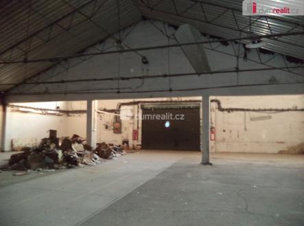 Pronájem skladovací prostor, 704 m²
