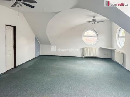 Pronájem bytu, 3+kk, 108 m²