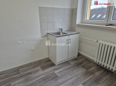 Pronájem jiné komerční nemovitosti, 13 m²