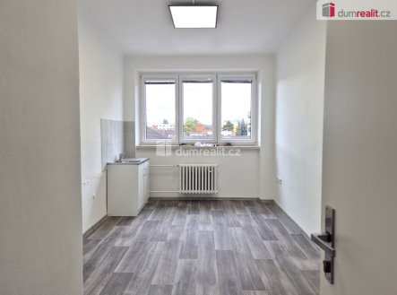 Pronájem jiné komerční nemovitosti, 13 m²