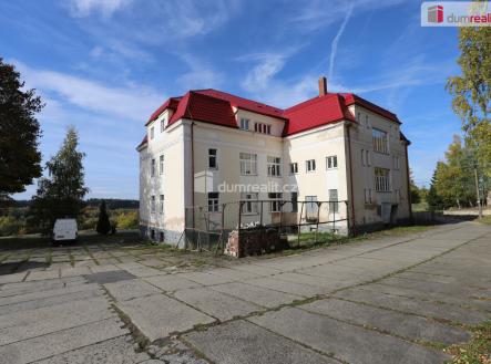 Prodej hotel, 2 000 m²