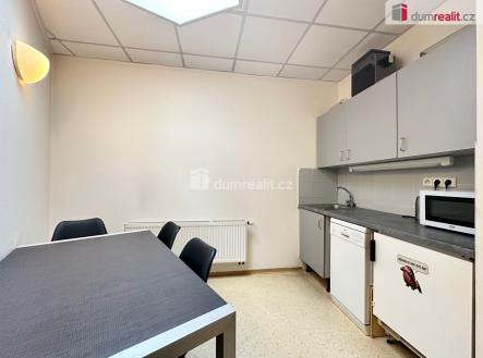 Pronájem obchodní prostor, 193 m²