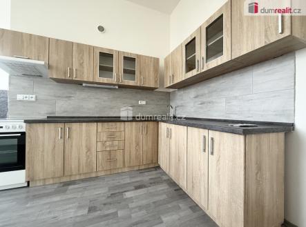 Pronájem bytu, 2+kk, 83 m²