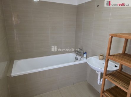 Pronájem bytu, 1+kk, 30 m²