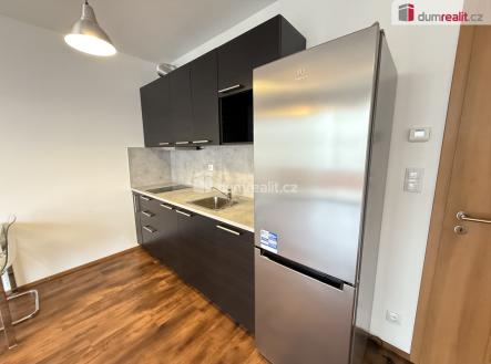 Pronájem bytu, 1+kk, 33 m²