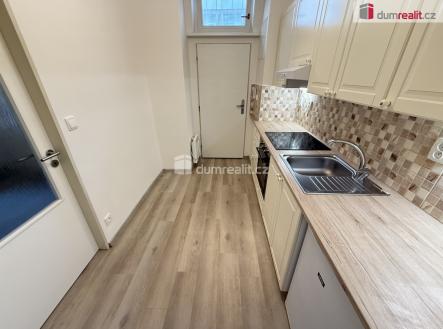 Pronájem bytu, 1+1, 27 m²