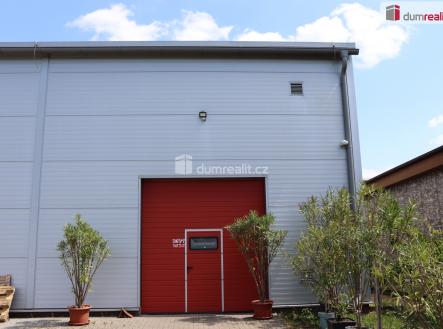 Pronájem skladovací prostor, 138 m²