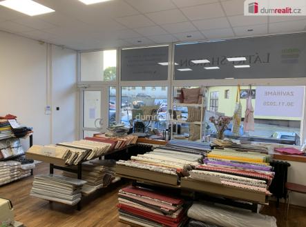Pronájem obchodní prostor, 104 m²