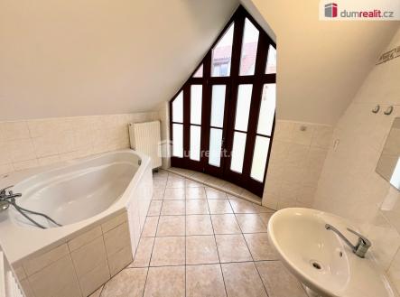 Pronájem bytu, 2+kk, 60 m²