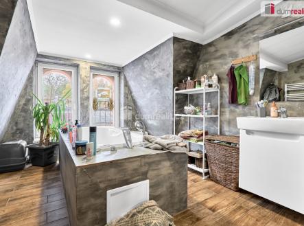 Prodej nájemního domu, 980 m²