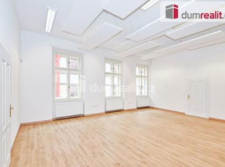 Pronájem kanceláře, 113 m²