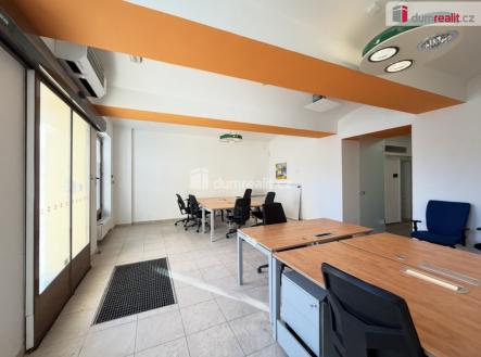 Pronájem kanceláře, 119 m²