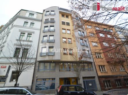 Pronájem kanceláře, 94 m²