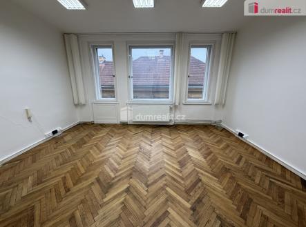 Pronájem kanceláře, 35 m²