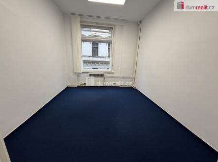 Pronájem kanceláře, 143 m²