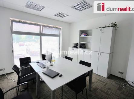 Pronájem kanceláře, 27 m²