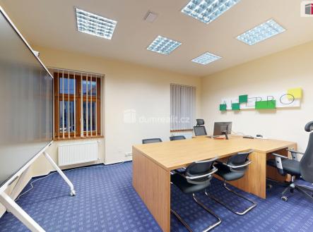 Pronájem kanceláře, 126 m²