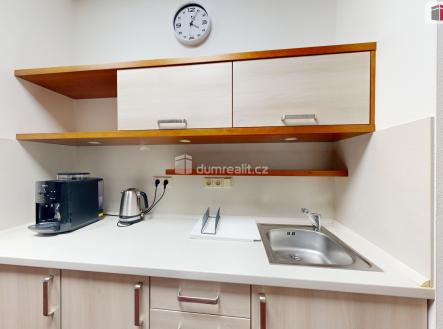 Pronájem kanceláře, 59 m²