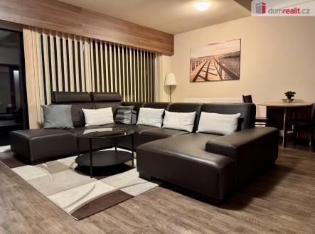 Pronájem restaurace, 908 m²