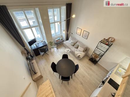Pronájem bytu, 1+kk, 42 m²