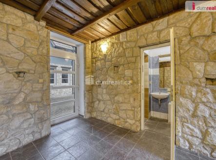 Pronájem bytu, 3+kk, 100 m²