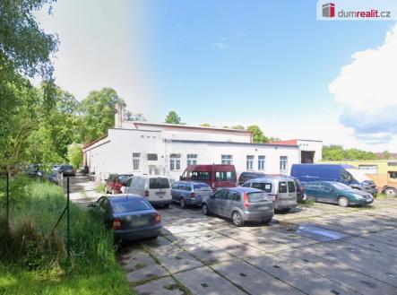 Prodej komerčního objektu, průmyslový areál, 2 124 m²