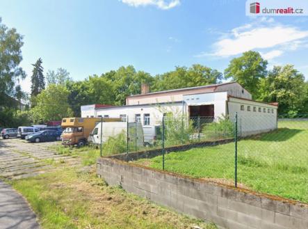 Prodej komerčního objektu, průmyslový areál, 2 124 m²