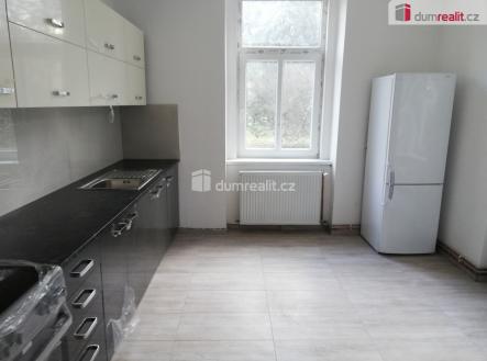 Pronájem bytu, 2+1, 80 m²