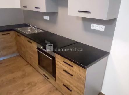 Pronájem bytu, 2+kk, 65 m²