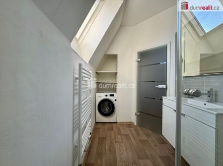 Pronájem bytu, 3+kk, 80 m²