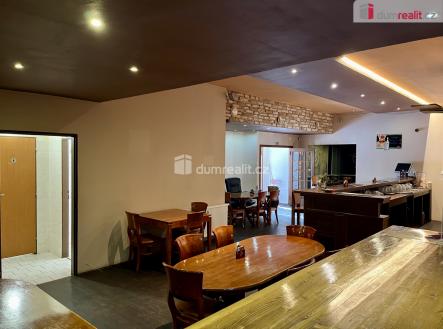 Pronájem obchodní prostor, 208 m²