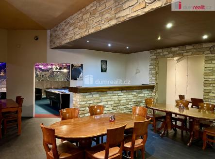 Pronájem obchodní prostor, 208 m²