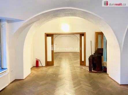 Pronájem obchodní prostor, 80 m²