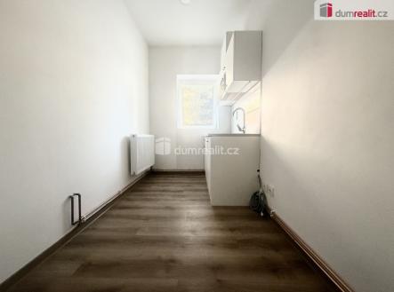 Pronájem bytu, 1+1, 37 m²