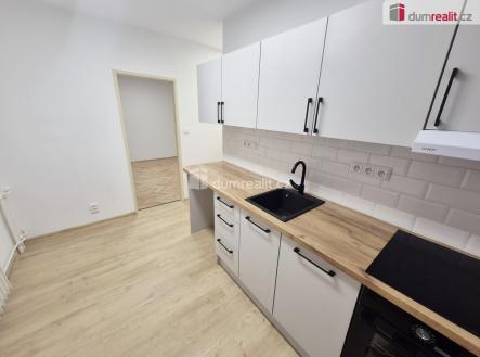 Pronájem bytu, 3+1, 61 m²