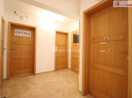 Pronájem jiné komerční nemovitosti, 79 m²