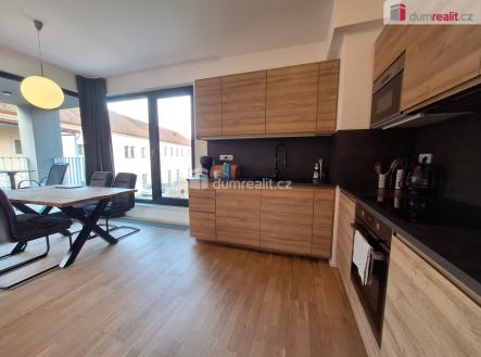 Pronájem bytu, 3+kk, 104 m²