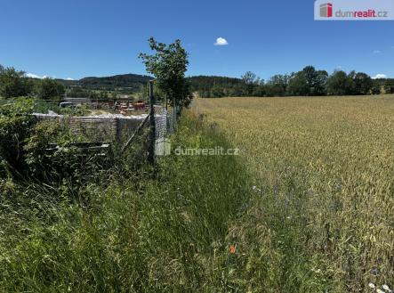 Prodej pozemku pro komerční výstavbu, 2 327 m² obrázek