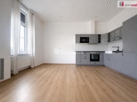 Pronájem bytu, 3+kk, 90 m²