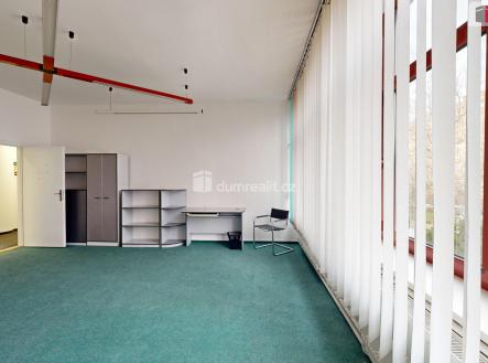 Pronájem obchodní prostor, 109 m²