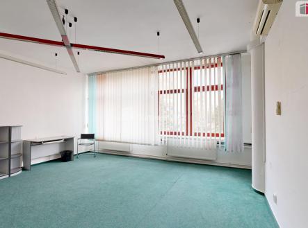 Pronájem obchodní prostor, 109 m²