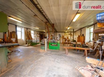 Pronájem komerčního objektu, výroba, 298 m²