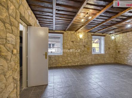 Pronájem bytu, 3+kk, 100 m²