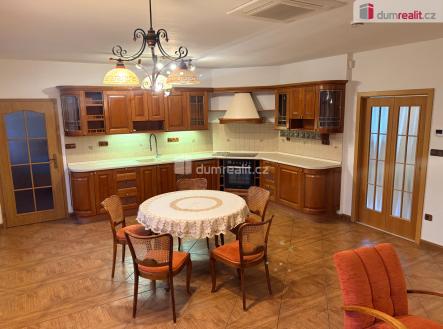 Pronájem bytu, 6+kk, 160 m²