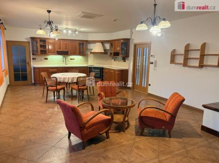 Pronájem bytu, 6+kk, 160 m²