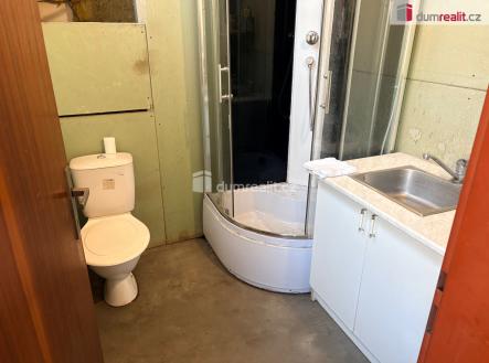 Pronájem skladu, 79 m²