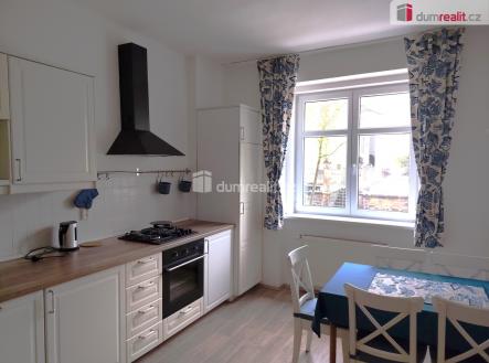 Pronájem bytu, 3+1, 85 m²