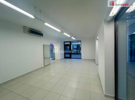 Pronájem obchodní prostor, 57 m²