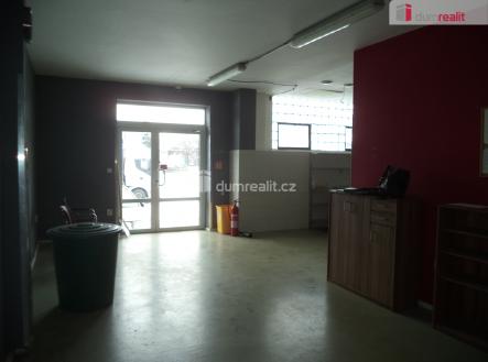 Pronájem obchodní prostor, 175 m²